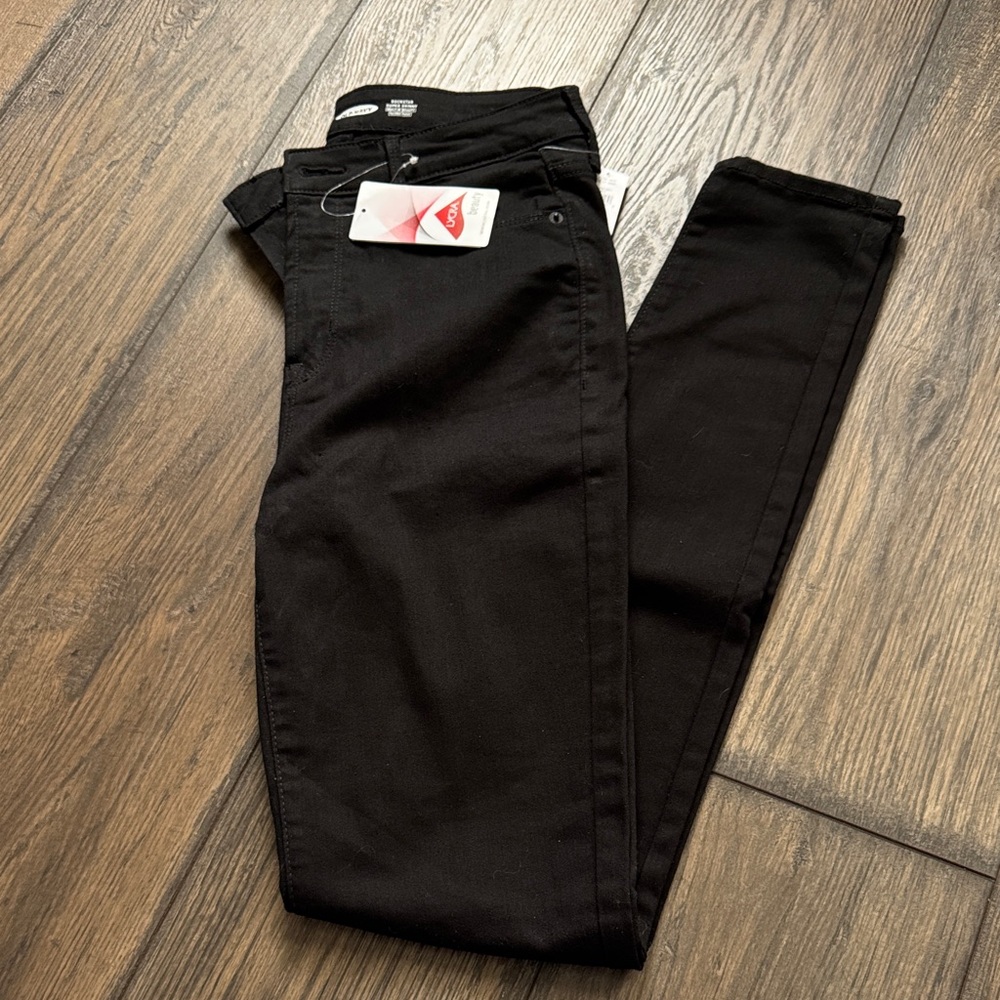 Old Navy Black Super Skinny Jeans